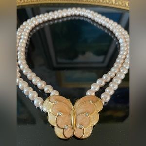 Vintage KJL Kenneth Jay Lane Faux Pearls Gold Tone Papillon Butterfly Necklace